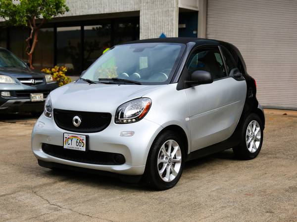 2017 Smart Fortwo Passion Hatchback, Auto, 3-Cyl Turbo, ONLY 2k... for sale in Pearl City, HI – photo 3