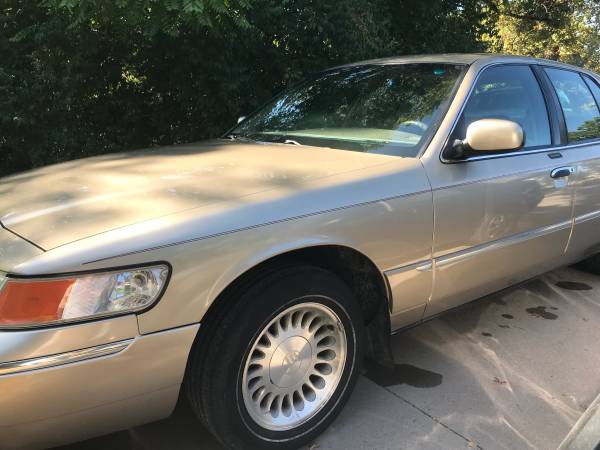 2000 Mercury Grand Marquis for sale in Taylor Springs, IL
