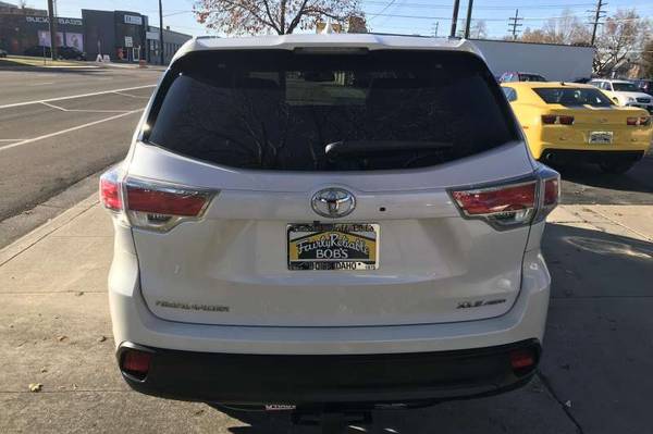 2015 Toyota Highlander XLE - cars & trucks - by dealer - vehicle... for sale in Boise, ID – photo 4