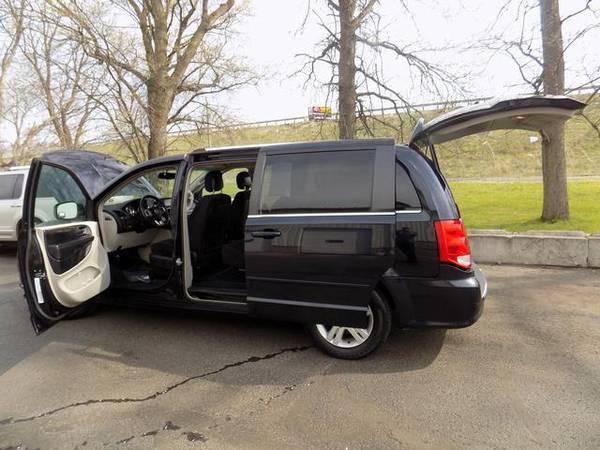 2011 Dodge Grand Caravan 4dr Wgn Crew - - by dealer for sale in Norton, OH – photo 17
