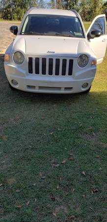 *2010 Jeep Compass Sport* - cars & trucks - by owner - vehicle... for sale in Campbellton, AL – photo 2