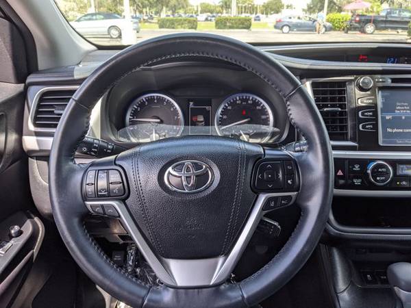 2017 Toyota Highlander SE AWD All Wheel Drive SKU:HS449917 - cars &... for sale in Fort Myers, FL – photo 21