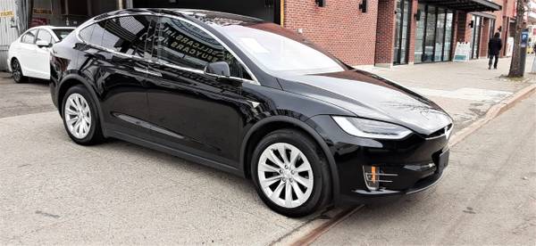 2018 Tesla Model X 75D AWD - - by dealer - vehicle for sale in elmhurst, NY – photo 10
