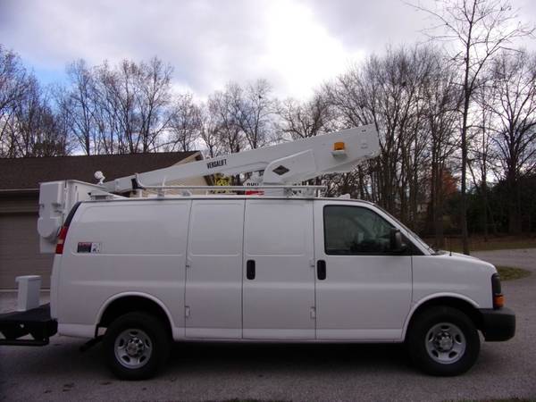 2007 Chevrolet Express Cargo Van RWD 3500 135 - cars & trucks - by... for sale in New Oxford, PA – photo 3