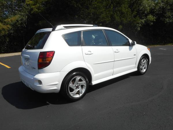 2008 PONTIAC VIBE / TRUE 1 OWNER CAR / LOADED / SUPER CLEAN! for sale in Highland Park, IL – photo 3