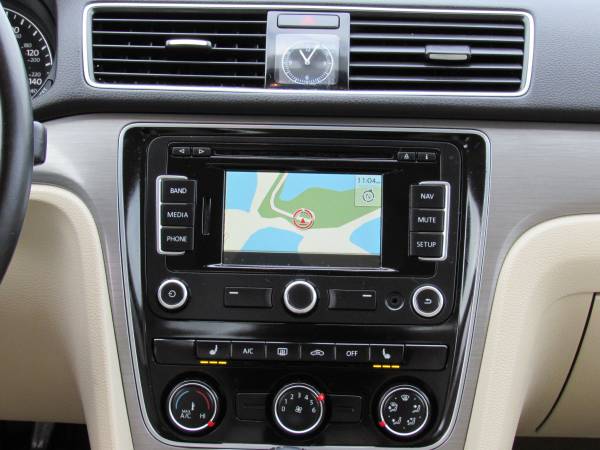 2014 Volkswagen Passat 1.8T SE w/ Navigation - CLEAN! - cars &... for sale in Jenison, MI – photo 6