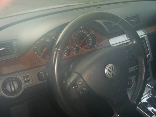 2008 VW PASSAT - cars & trucks - by dealer - vehicle automotive sale for sale in Martins Ferry, WV – photo 6
