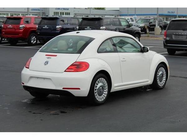 2013 Volkswagen Beetle hatchback 2.5L Green Bay for sale in Green Bay, WI – photo 3
