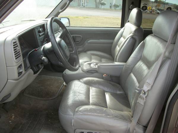.....1999...CHEVY...SUBURBAN...4x4--(Mechanics Special) for sale in Fort Collins, CO – photo 6