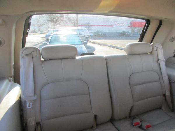 2002 Cadillac Escalade 4dr maroon REDUCED - - by for sale in Louisville, KY – photo 4