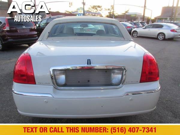 2005 Lincoln Town Car 4dr Sdn Signature Limited ***Guaranteed... for sale in Lynbrook, NY – photo 4