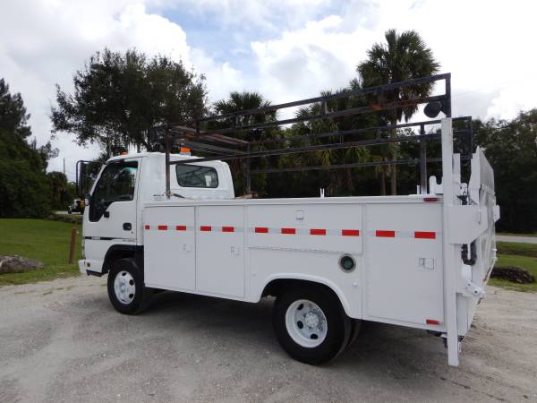 2007 Chevrolet W4500 Service Utility Truck Low Miles Diesel FL Truck... for sale in West Palm Beach, FL – photo 4