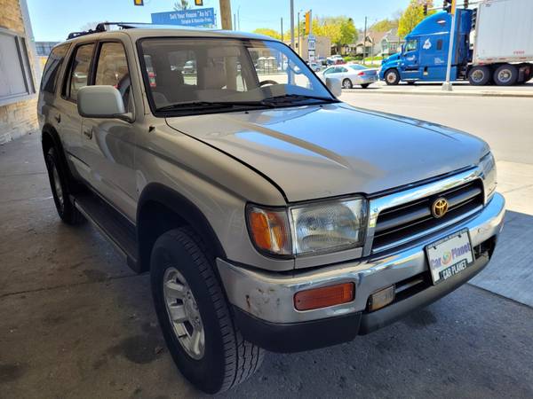 1997 TOYOTA 4RUNNER - - by dealer - vehicle automotive for sale in MILWAUKEE WI 53209, WI – photo 4