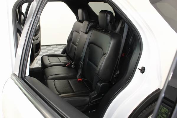 2016 Ford Explorer XLT suv White for sale in Issaquah, WA – photo 15