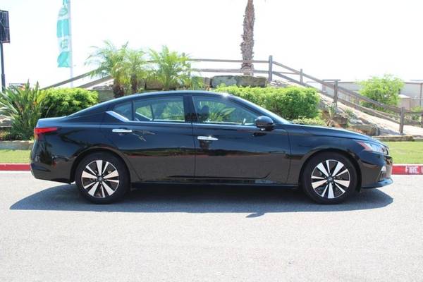 2019 Nissan Altima 2.5 SL - cars & trucks - by dealer - vehicle... for sale in San Juan, TX – photo 3
