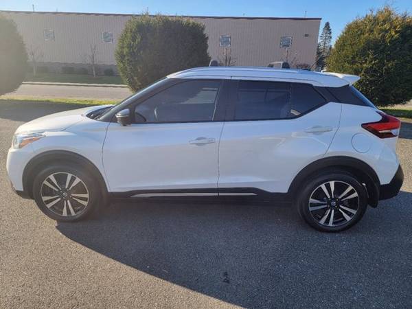2018 Nissan Kicks Sr - - by dealer - vehicle for sale in Burlington, WA – photo 10