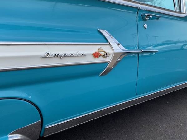 1960 Chevy Impala Rare full continental Kit National show winner for sale in Bloomington, IN – photo 6