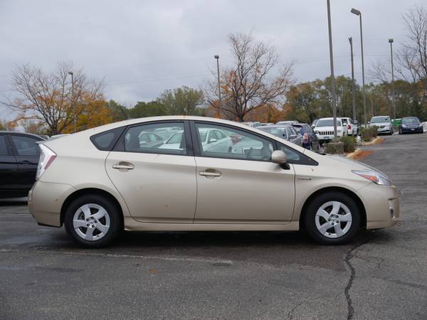 2010 Toyota Prius III - cars & trucks - by dealer - vehicle... for sale in Brooklyn Park, MN – photo 4