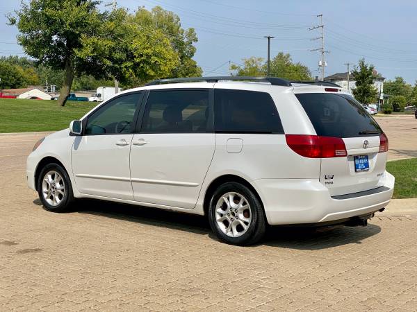 2004 Toyota Sienna XLE Limited - cars & trucks - by dealer - vehicle... for sale in Aurora, IL – photo 7