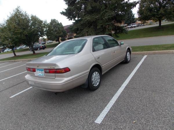 1999 Toyota Camry LE - Gold for sale in Saint Paul, MN – photo 2