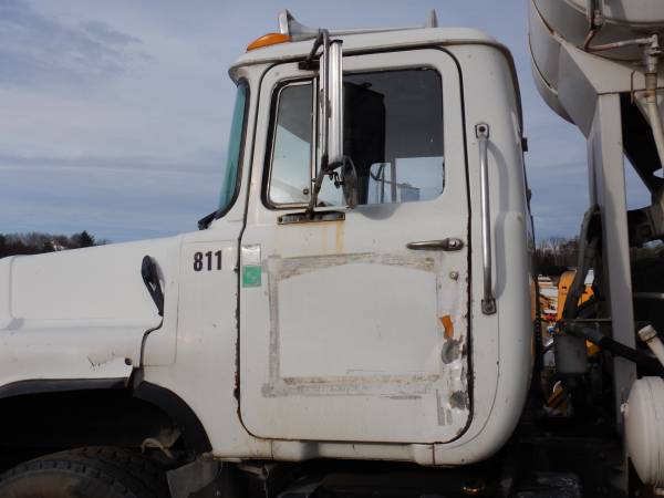 2003 MACK DM600 EM7-300 Concrete Mixer Truck - cars & trucks - by... for sale in Ruckersville, VA – photo 3