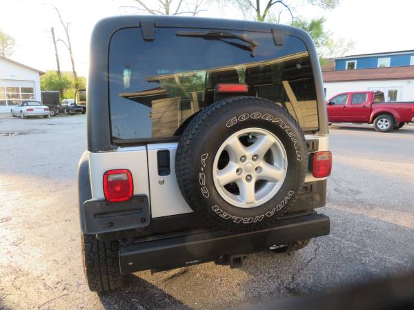 2006 jeep wrangler 4x4 - - by dealer - vehicle for sale in Bloomington, IN – photo 3