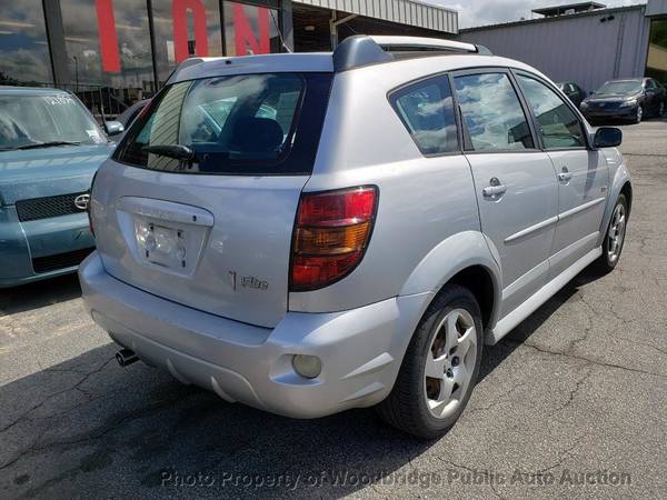 2006 *Pontiac* *Vibe* *4dr Hatchback FWD* Silver - cars & trucks -... for sale in Woodbridge, District Of Columbia – photo 4