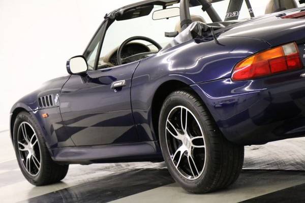 *SPORTY Blue Z3 CONVERTIBLE* 1998 BMW *LEATHER & LOW MILES* for sale in Clinton, MO – photo 5
