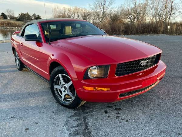 2006 Ford Mustang - Financing Available! - cars & trucks - by dealer... for sale in Junction City, IA – photo 8