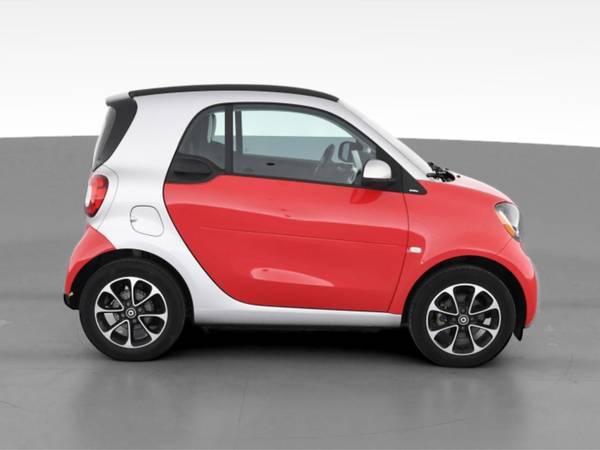 2017 smart fortwo Passion Hatchback Coupe 2D coupe Red - FINANCE -... for sale in Montebello, CA – photo 13