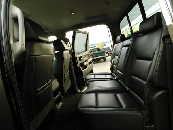 2018 Chevrolet Silverado 2500 LTZ 4X4 / Crew Cab / 6.6L DURAMAX DIESEL for sale in Portland, OR – photo 15