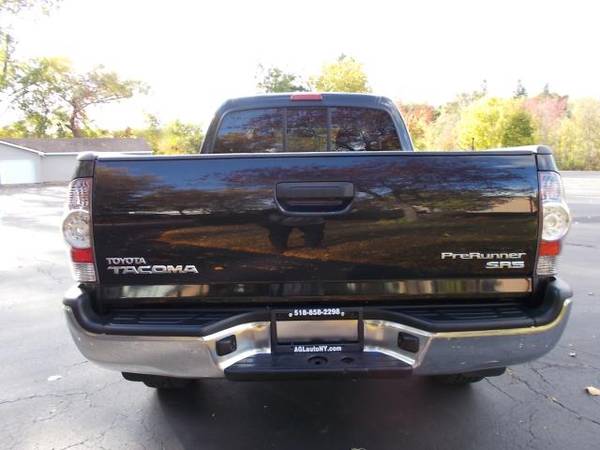 2009 Toyota Tacoma 2WD Access I4 MT PreRunner (Natl) - cars & trucks... for sale in Cohoes, NY – photo 7