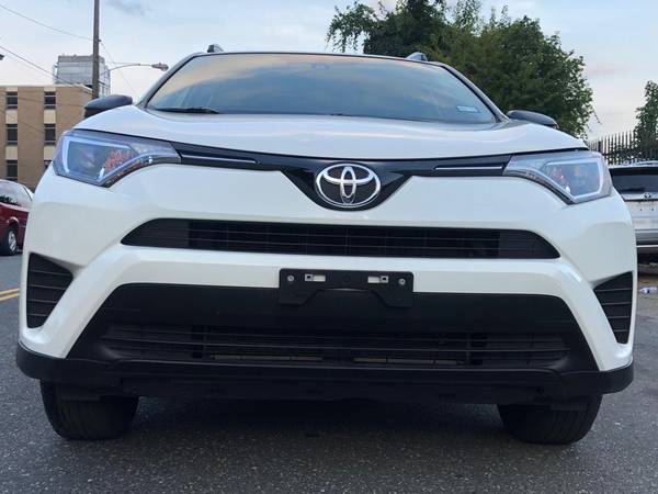 Toyota Rav4 Le 2016 White 2.5L for sale in Providence, RI – photo 2