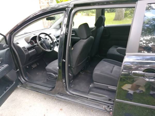 2007 Mazda 5. Sliding doors. 3 rows of seats. Incredible gas mileage! for sale in TAMPA, FL – photo 4