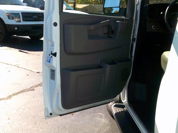 ** RUST FREE ** 2019 Chevrolet Express Passenger Extended - cars &... for sale in TROY, OH – photo 8