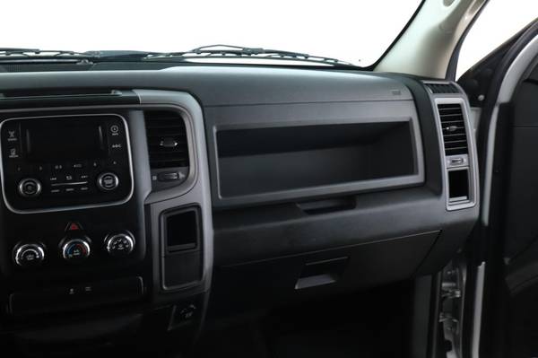 2015 RAM 1500 Express Crew Cab 4X4 Crew Cab Pickup for sale in Amityville, NY – photo 5