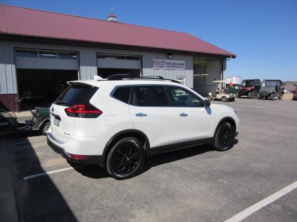 2017 Nissan Rogue SV Midnight Edition Edition - - by for sale in Madison Lake, MN – photo 4