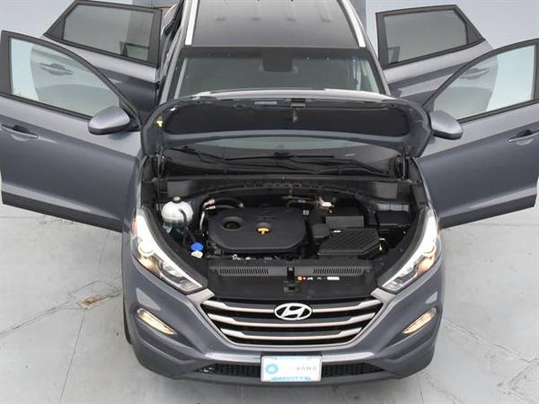 2016 Hyundai Tucson SE Sport Utility 4D suv Gray - FINANCE ONLINE for sale in Charleston, SC – photo 4