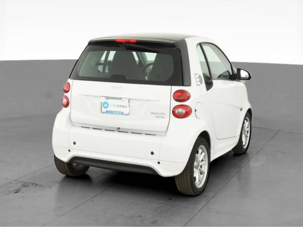 2016 smart fortwo electric drive Hatchback Coupe 2D coupe White - -... for sale in Easton, PA – photo 10