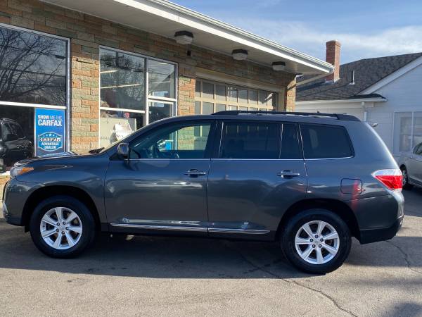 TOYOTA HIGHLANDER - cars & trucks - by dealer - vehicle automotive... for sale in Cranston, RI – photo 10