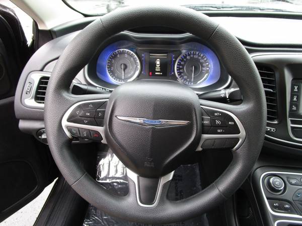 2015 Chrysler 200 - BLUETOOTH - GAS SAVER - GREAT COMMUTER CAR for sale in Sacramento , CA – photo 8