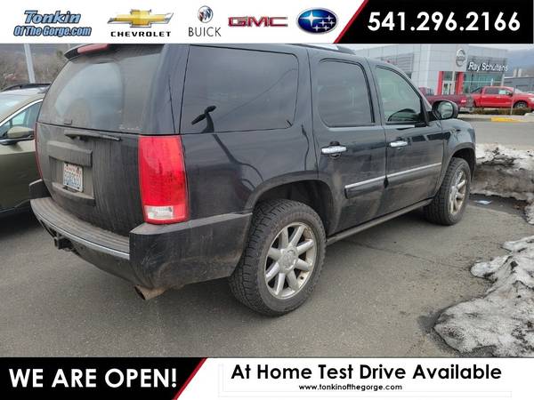 2007 GMC Yukon AWD All Wheel Drive Denali SUV - - by for sale in The Dalles, OR – photo 2