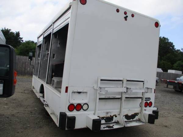 2012 Isuzu NPR HD 14 BEVERAGE TRUCK * ROLL UP SIDE DOORS - cars &... for sale in south amboy, MN – photo 5