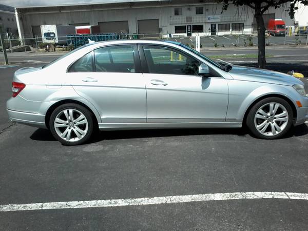 2008 MERCEDES C 300 - cars & trucks - by owner - vehicle automotive... for sale in Kahului, HI – photo 6