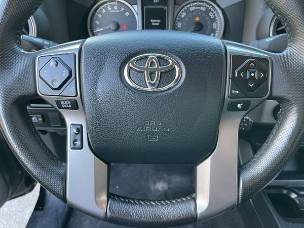2017 TOYOTA TACOMA SR5* 4X4 * 1 OWNER * Towing Pkg * Brand New Tires... for sale in Sevierville, TN – photo 14