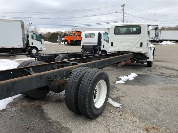 2012 International 4300 26' Cab and Chassis Truck #4757 - cars &... for sale in East Providence, RI – photo 4