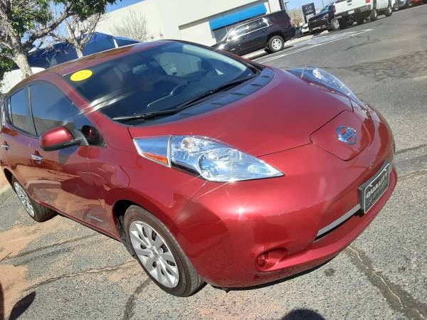 2014 Nissan Leaf hatchback zero EMISSIONS - - by for sale in Albuquerque, NM – photo 3