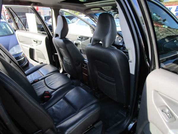 *LUXURY*SAFETY*RELIABILITY* 2010 VOLVO XC90 ALL WHEEL DRIVE, 3RD ROW... for sale in Rockford, IL – photo 14