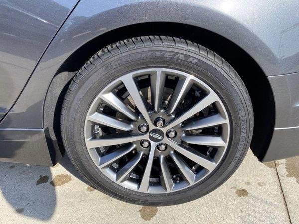 2017 Lincoln MKZ sedan Hybrid Select - Lincoln Magnetic Gray for sale in St Clair Shrs, MI – photo 16