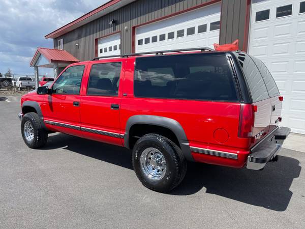 1996 GMC Suburban 2500 4WD - - by dealer - vehicle for sale in Airway Heights, WA – photo 4